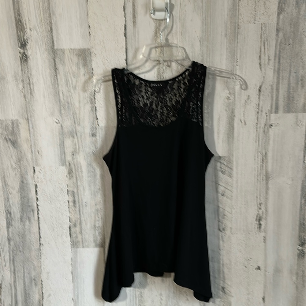 AA19 black tank top Joei and I medium med m